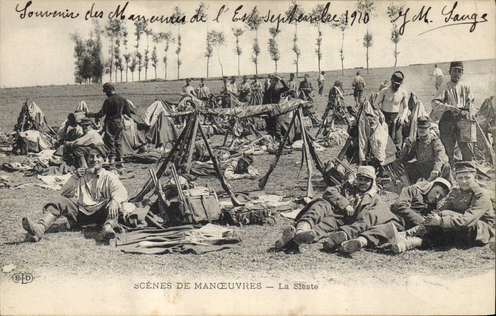 POSTAL Militaria de la VENDIMIA la siesta