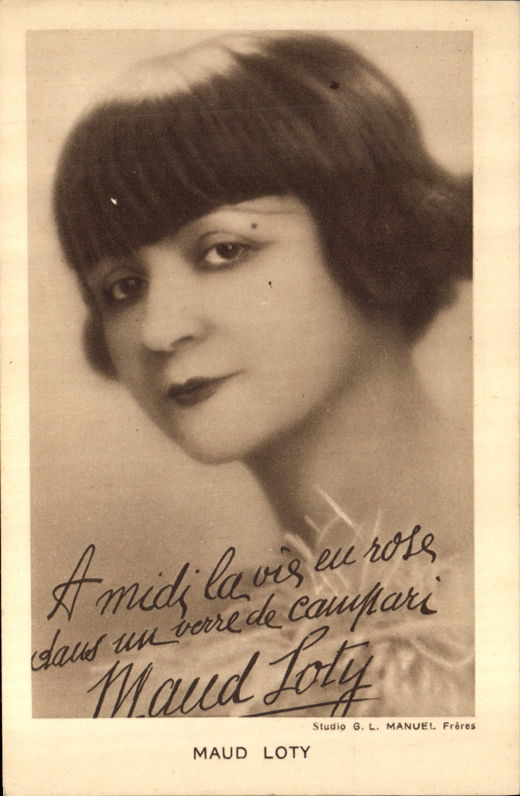 MODERN CARD Cinema Maud Loty