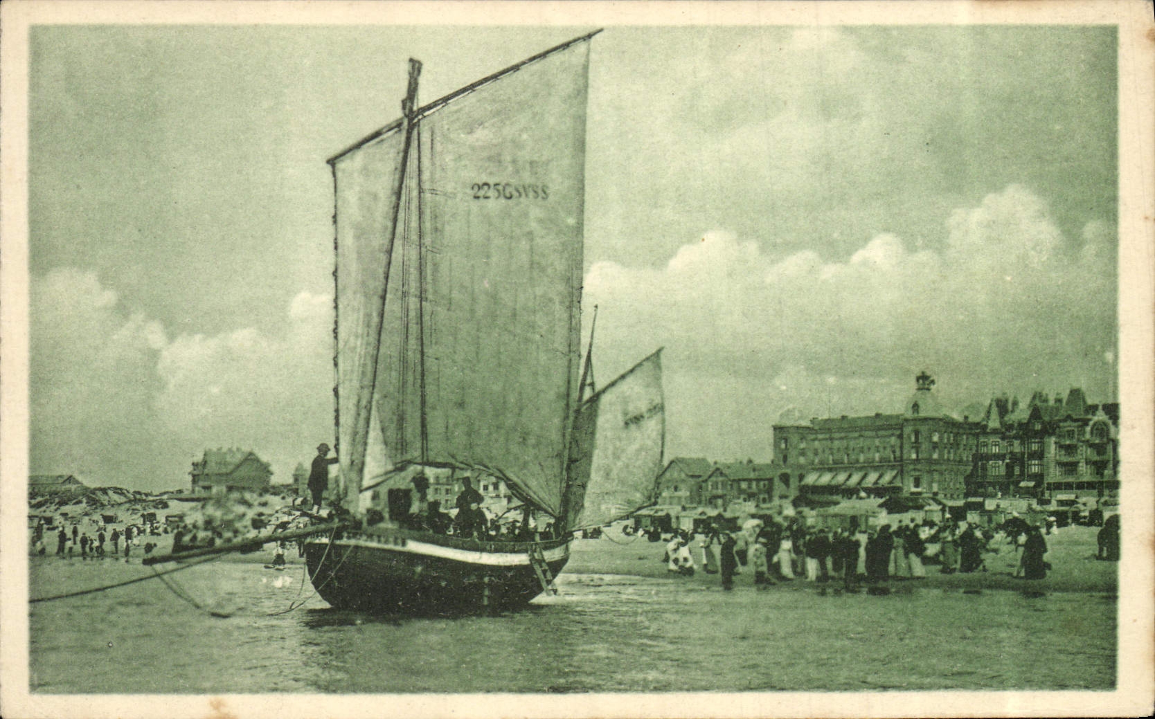 Barco de la POSTAL de la VENDIMIA de la playa de Berck de la navegación del pecado antes de la salida para la caminata