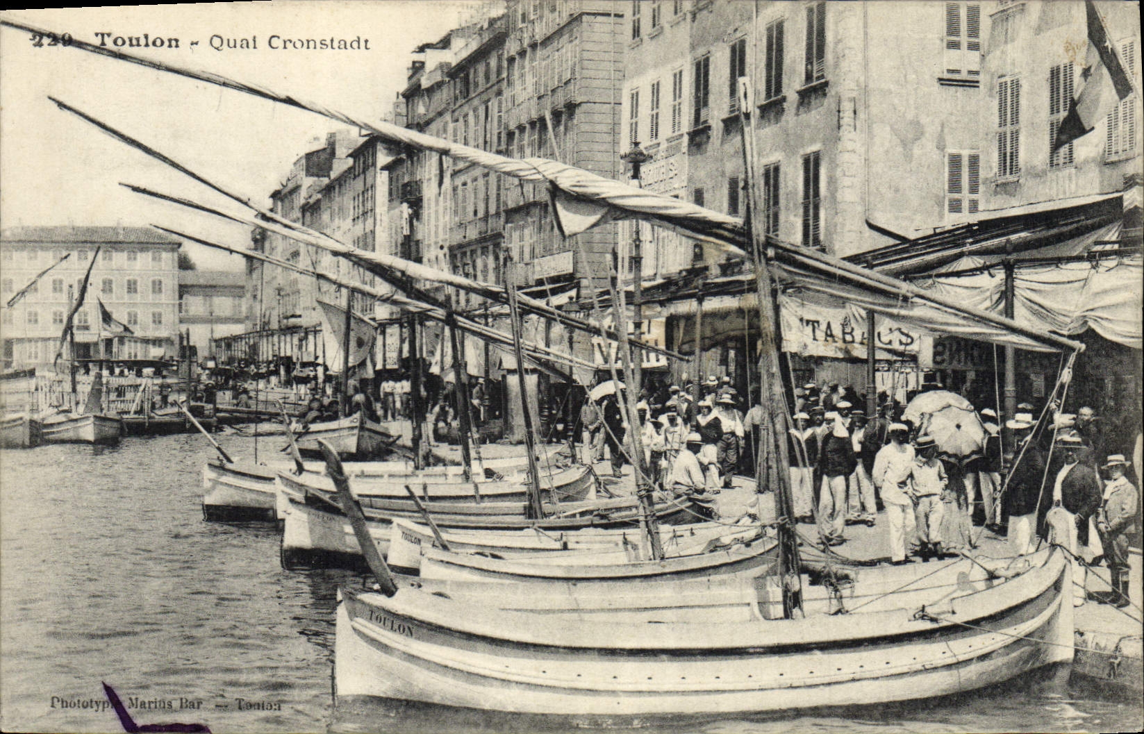 CPA Bateau de peche Toulon Quai Cronstadt