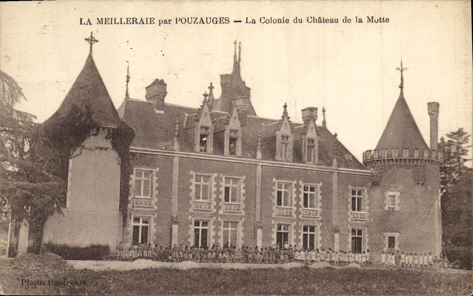 VINTAGE POSTCARD Children Colony Meilleraie by Pouzages the colony of the castle of the Mound
