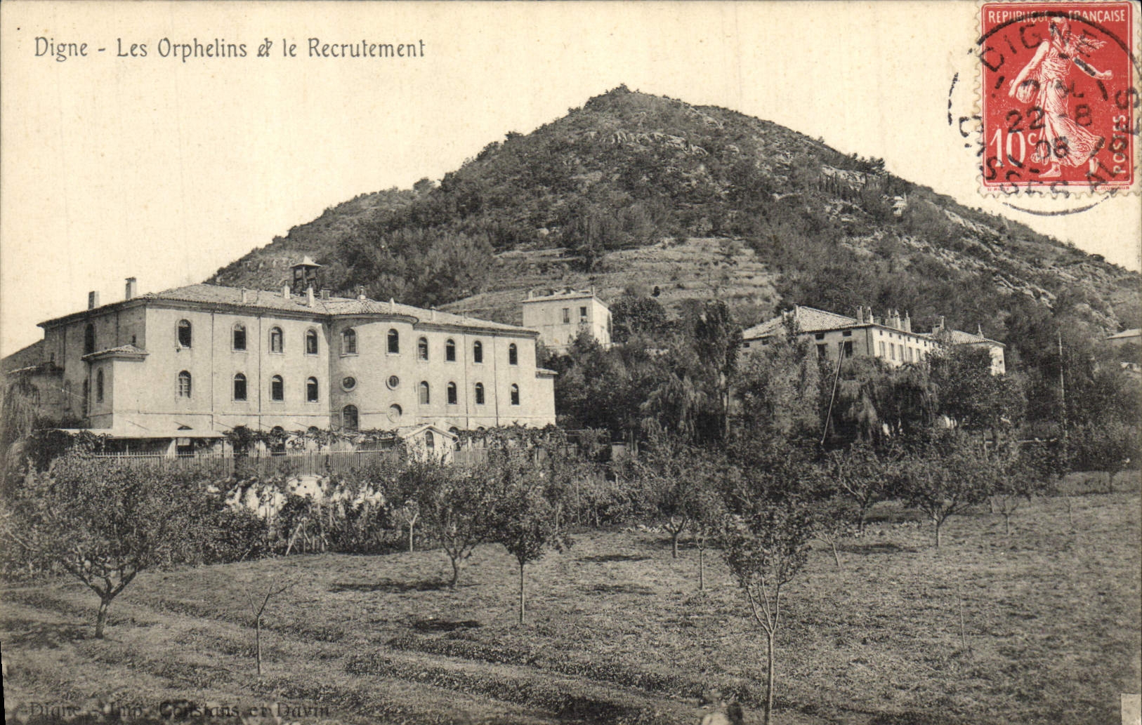 Huérfanos dignos y reclutamiento de los niños de la POSTAL de la VENDIMIA