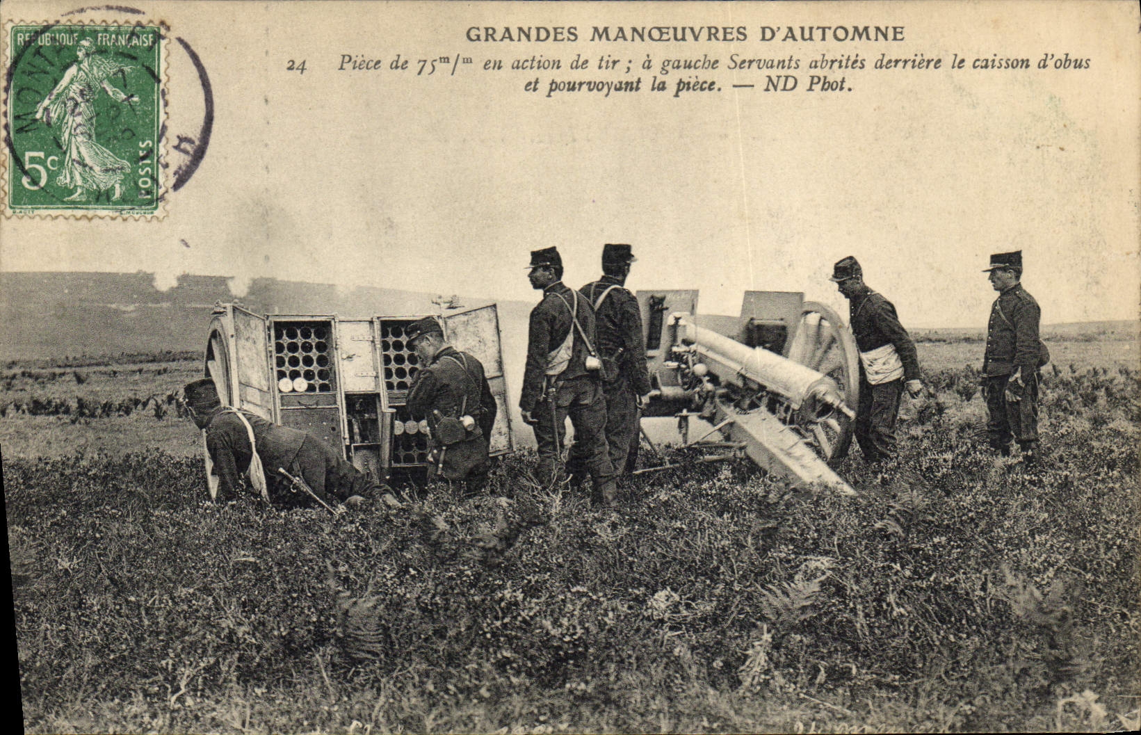 CPA Militaria Grandes manoeuvres d'automne Piece de 75mm en action de tir