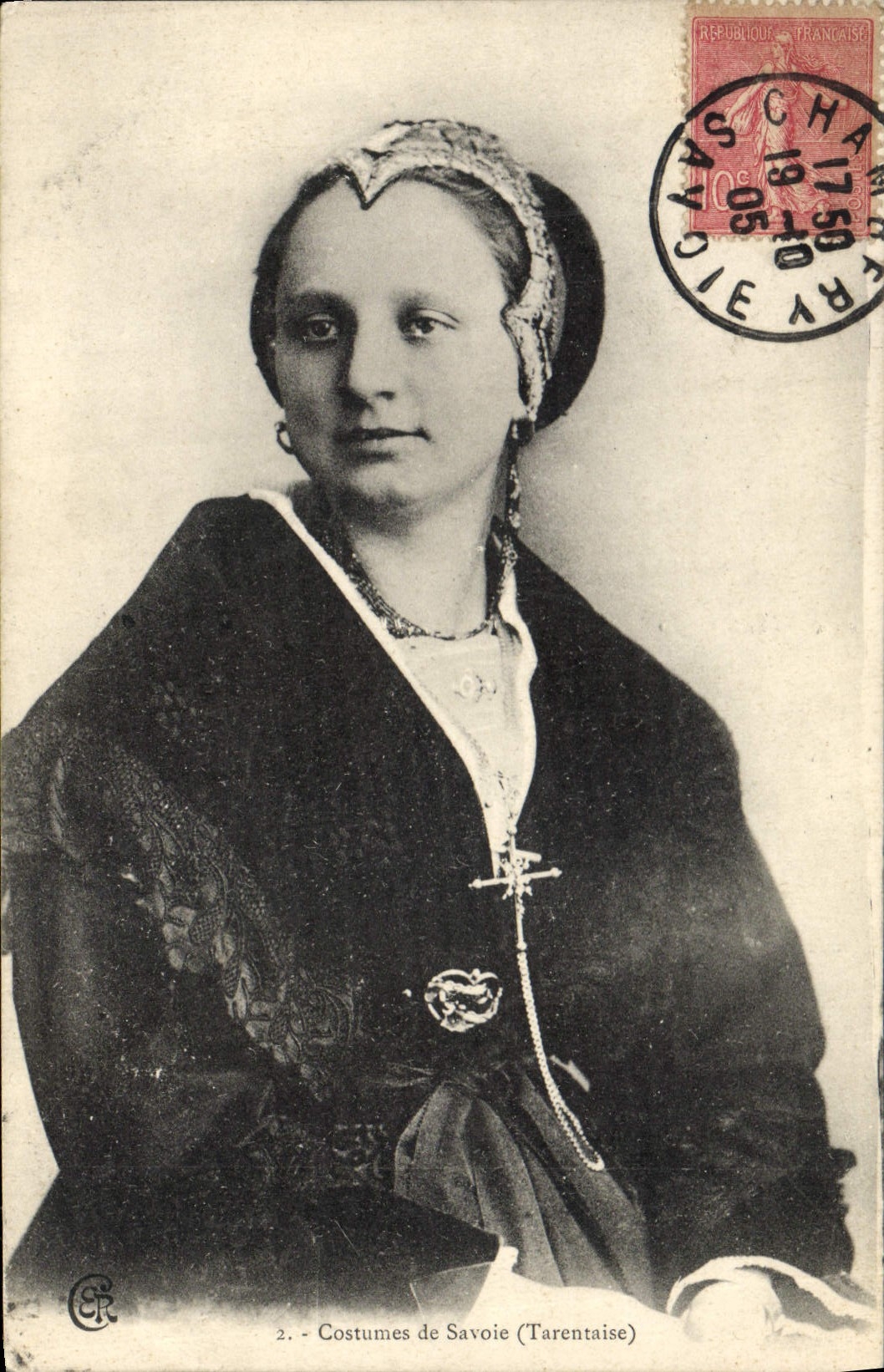 CPA Folklore Costumes de Savoie Tarentaise 