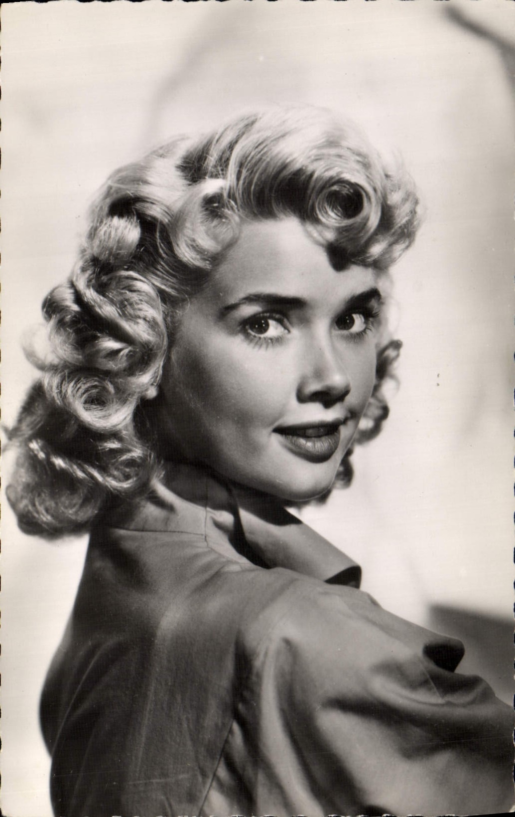 CPM Cinema Yvonne Lime