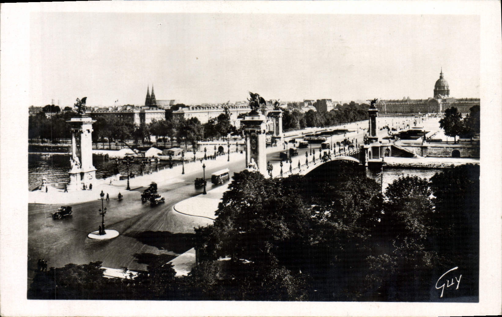 CPA Paris Perspective sur le pont Alexandr