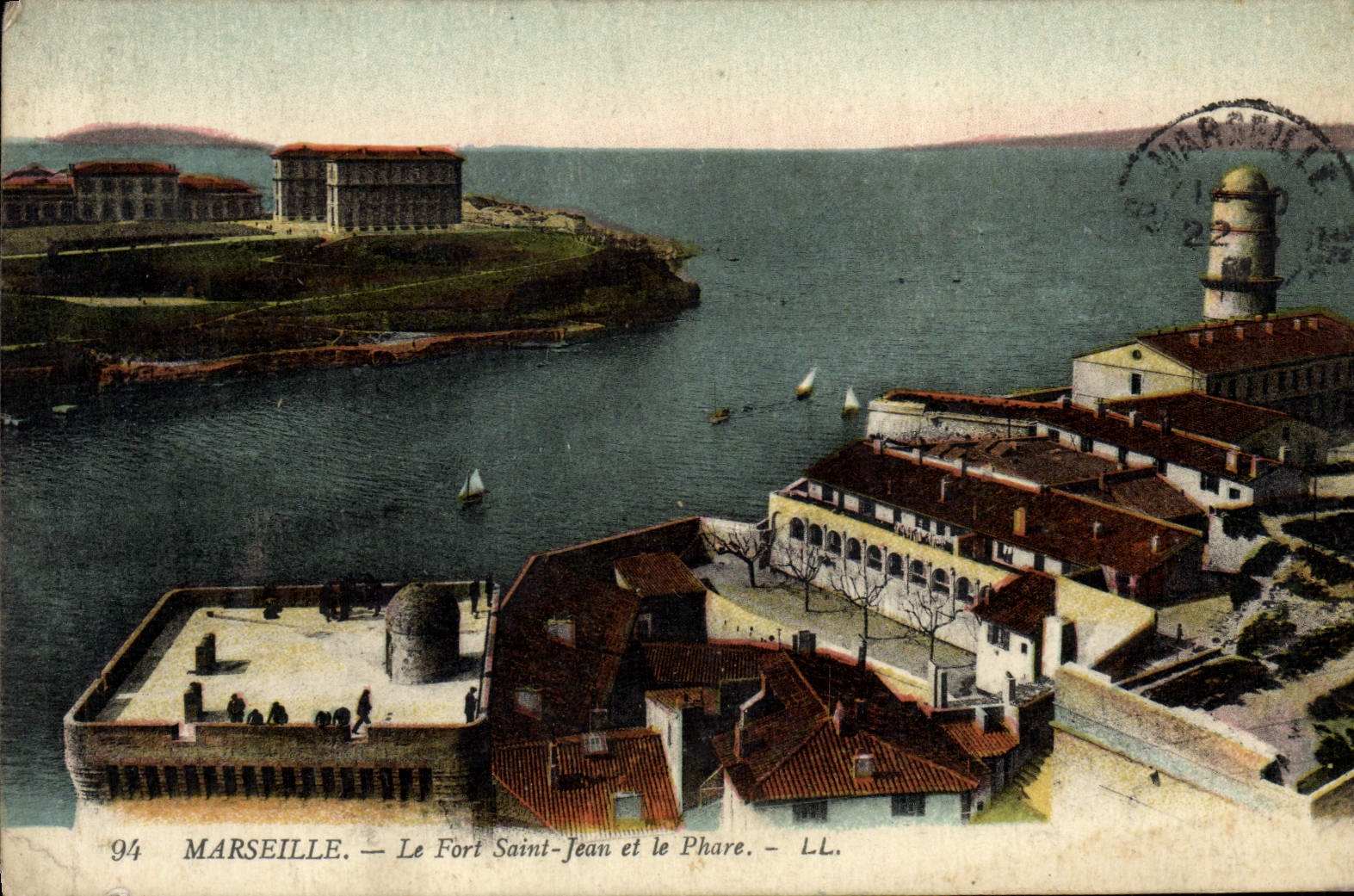 CPA Marseille Le Fort Saint Jean et le Phare
