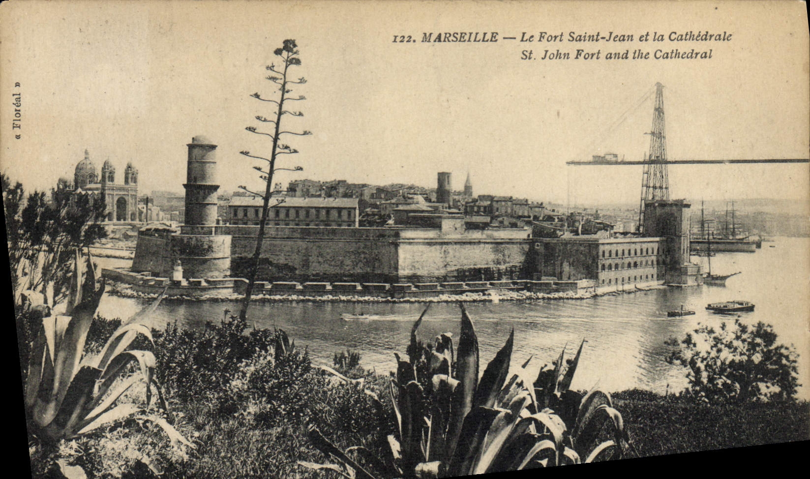 CPA Marseille Le Fort Saint Jean et la Cathedrale