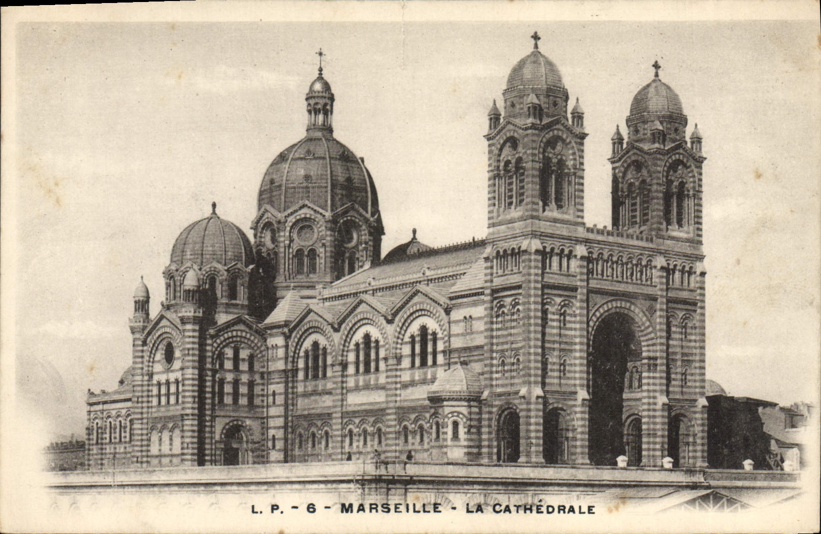 CPA Marseille La Cathedrale