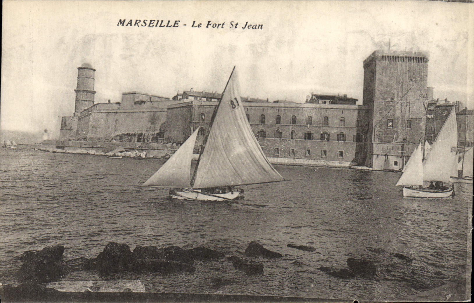 CPA Marseille Le Fort St Jean Bateau