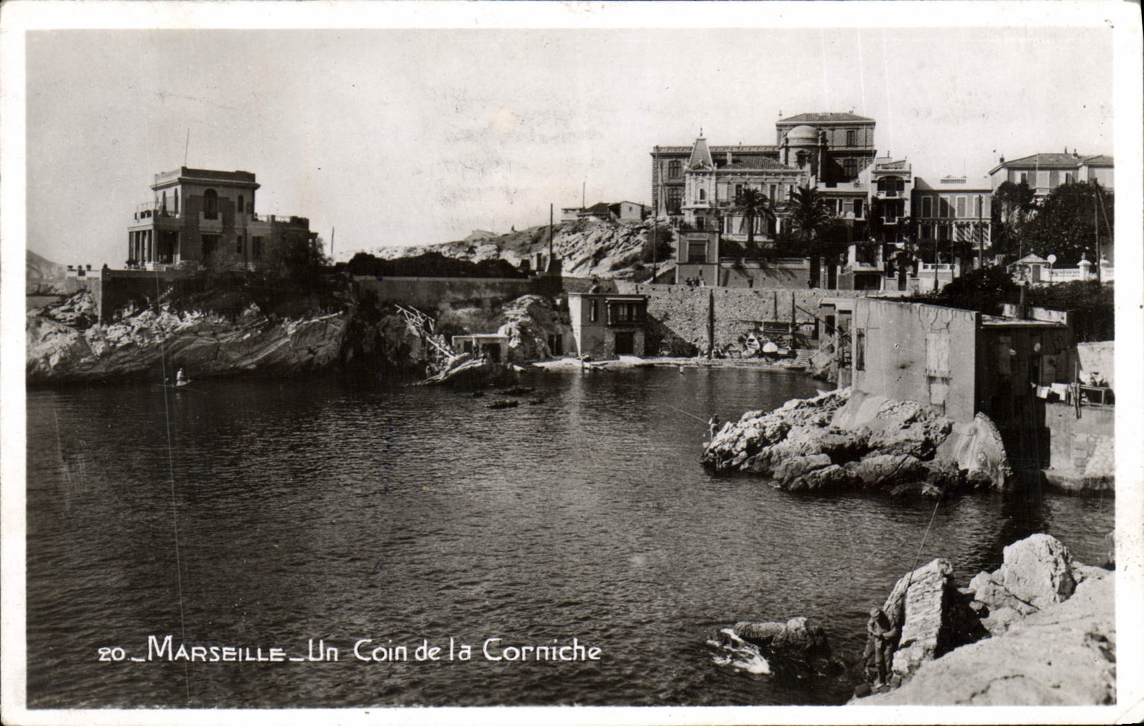 CPA Marseille Un Coin de la Corniche