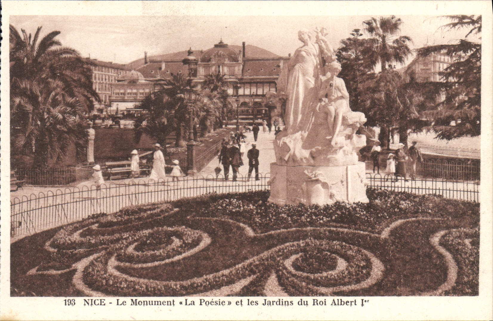 VINTAGE POSTCARD Nice the Monument It and Gardens of King Albert 1st