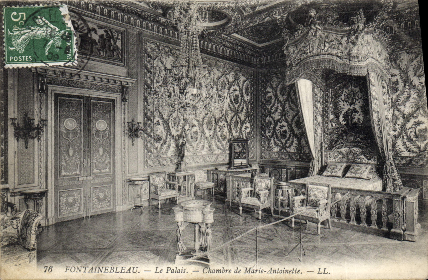 VINTAGE POSTCARD Fontainebleau the Palate Room of Marie Antoinette