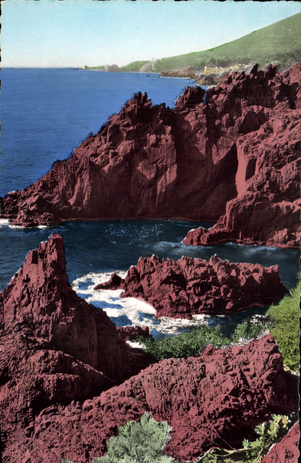 CPM Les rochers rouges dans le Trayas