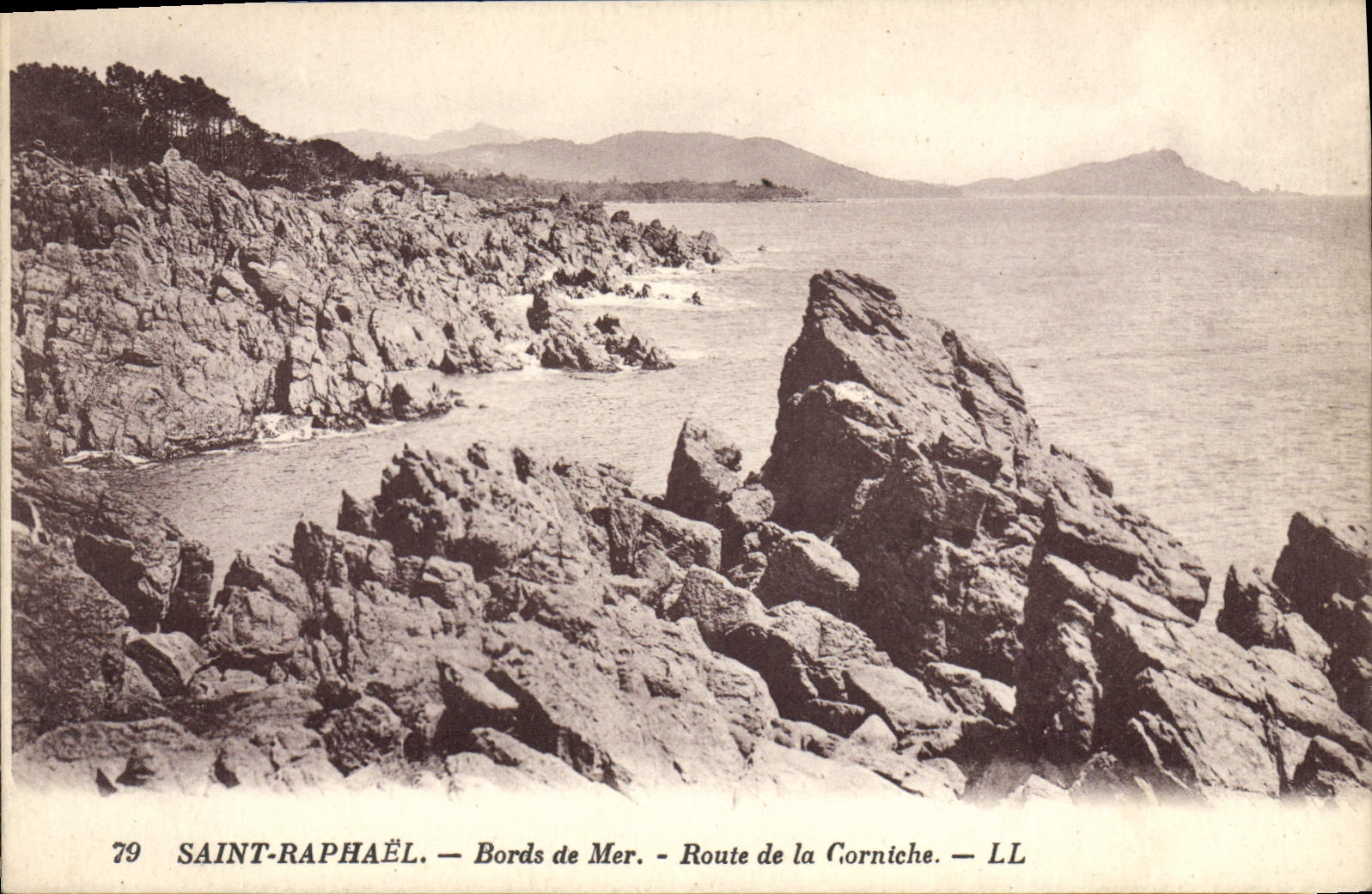 CPA Saint Raphael Bords de Mer Route de la Corniche