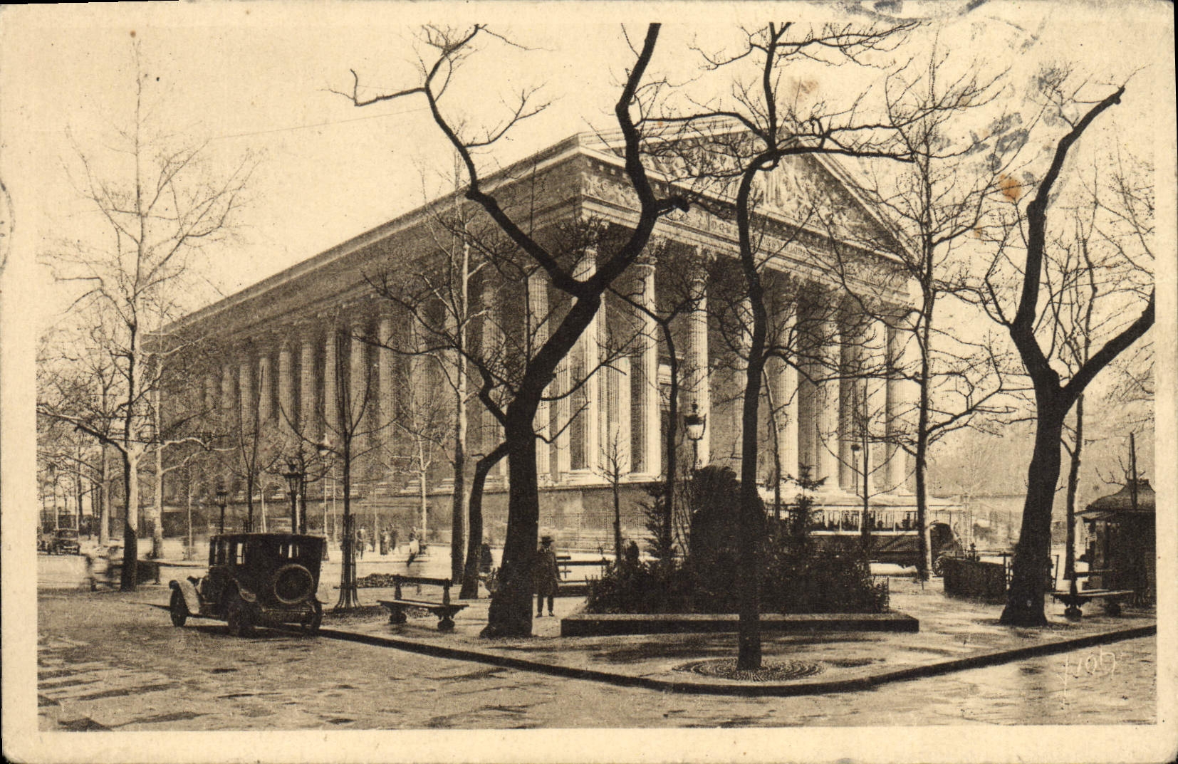 CPA Paris Eglise de la Madeleine