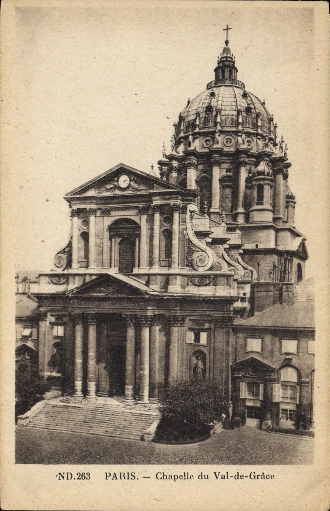 VINTAGE POSTCARD Paris Vault of the Val de Grâce