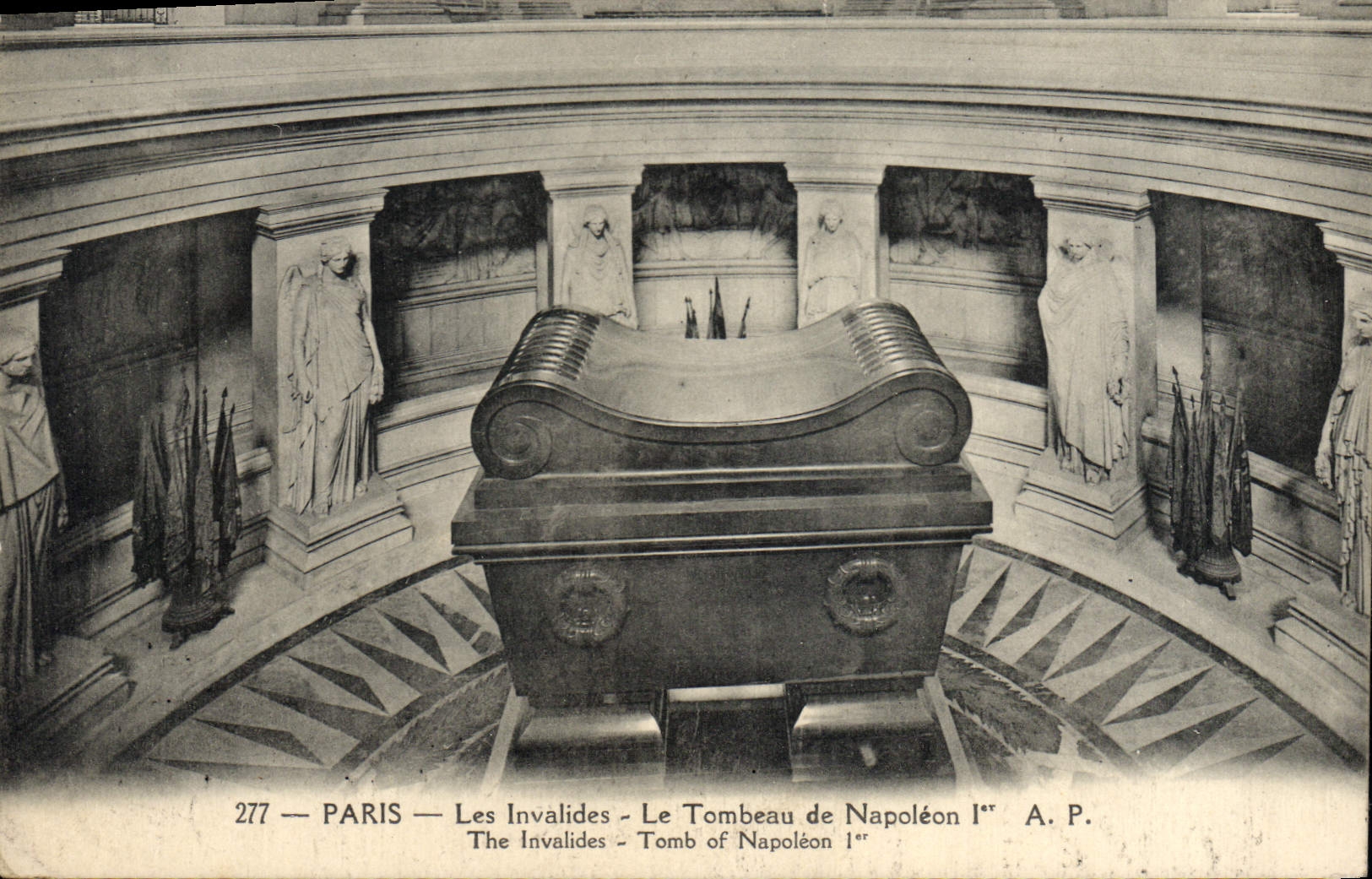 VINTAGE POSTCARD Paris Invalids the Tomb of Napoleon 1st