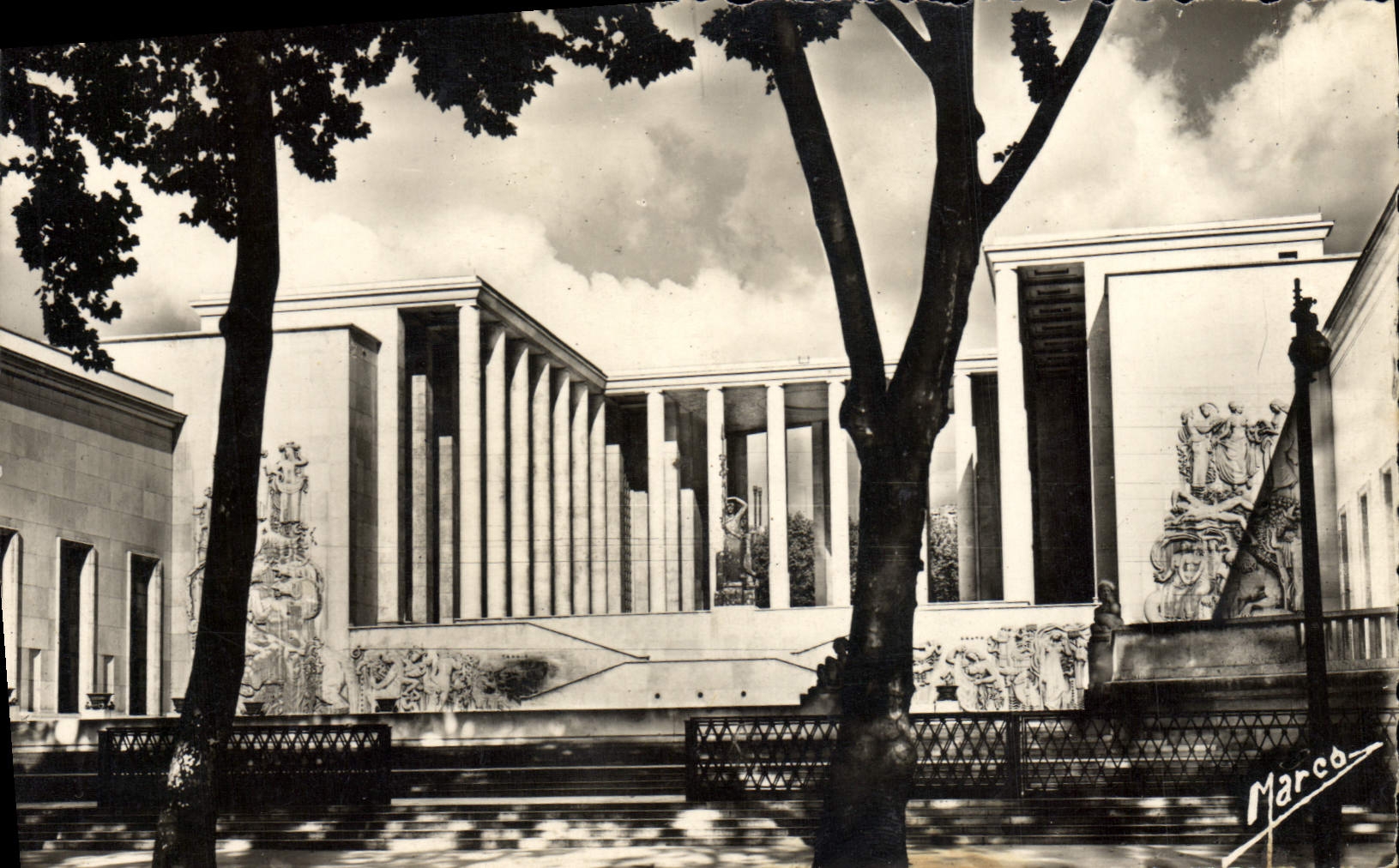 CPM Paris Le Palais de Tokio