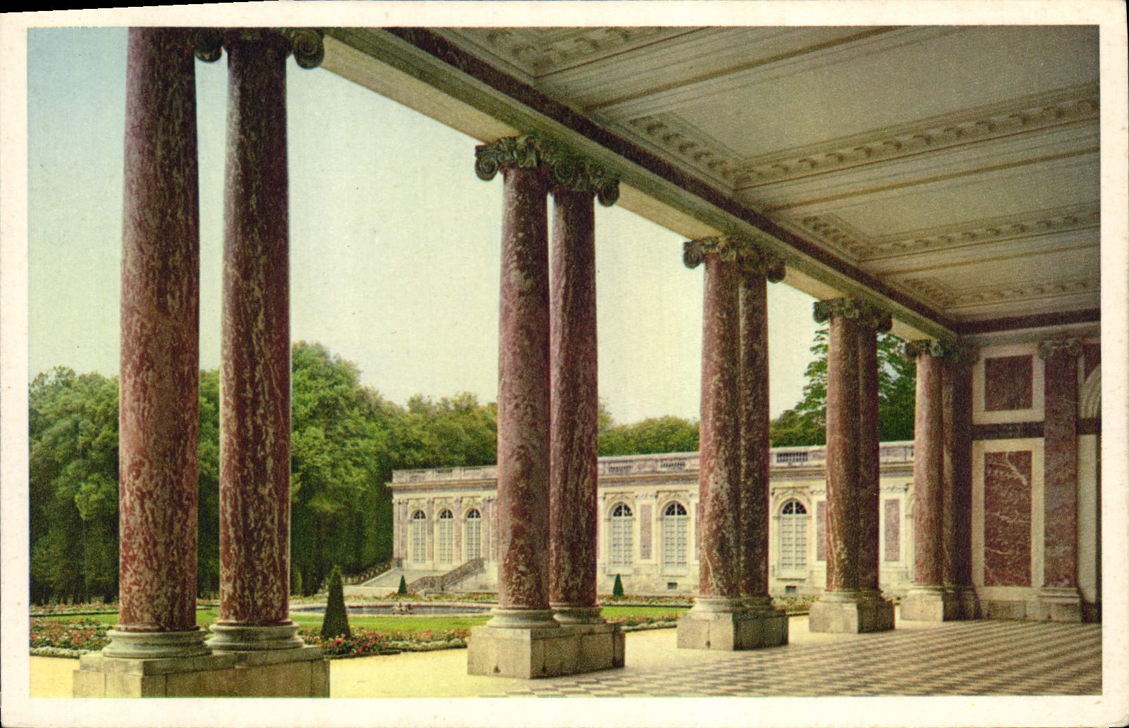 CPA Chateau De Versailles Le peristyle