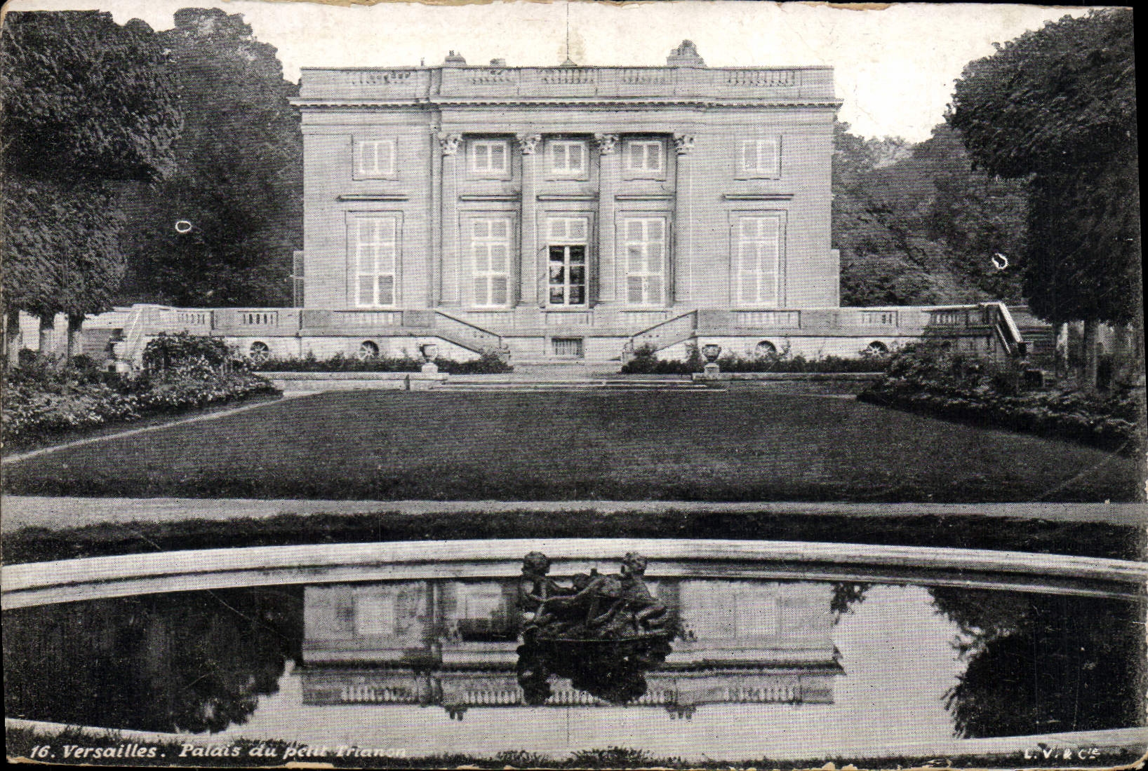 VINTAGE POSTCARD Palate Of Versailles Palate of Small Trianon