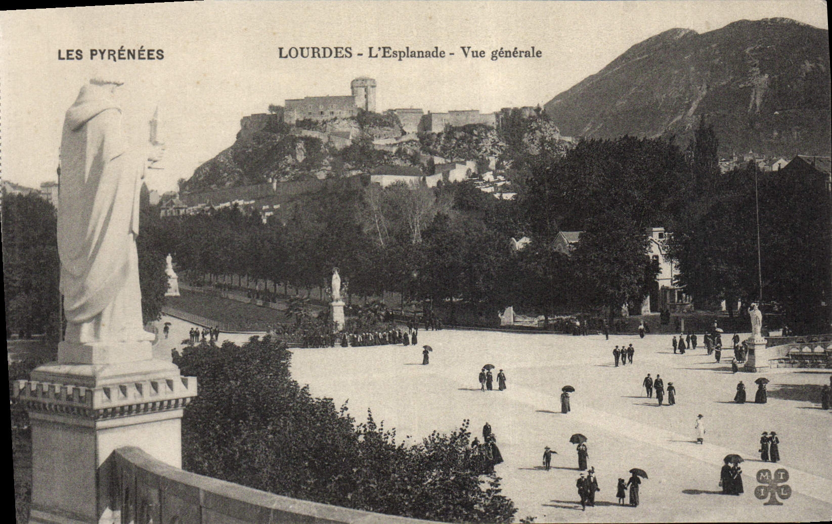 POSTAL de la VENDIMIA pesada la opinión de la explanada