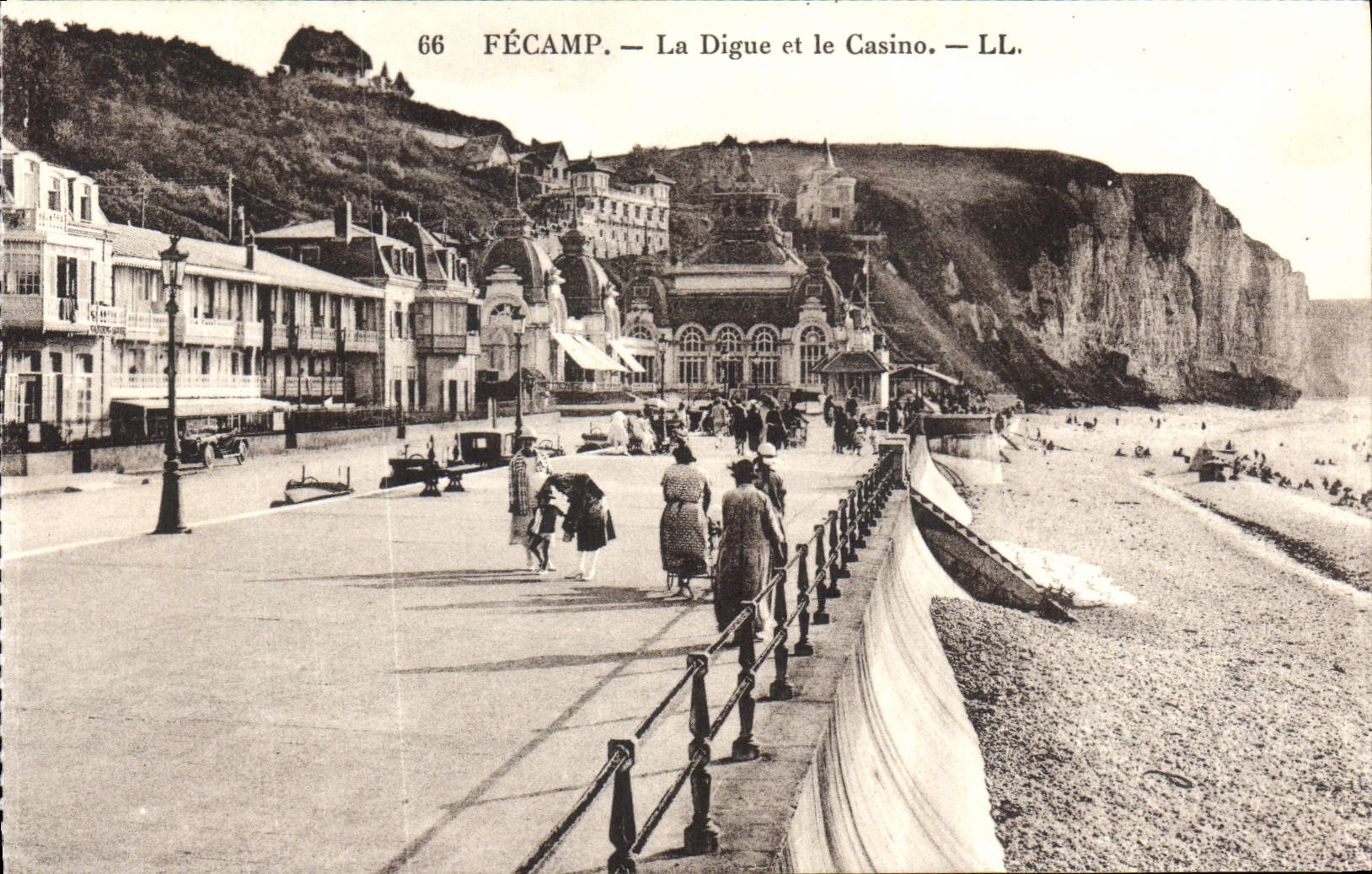 CPA Fecamp La Digue et le Casino
