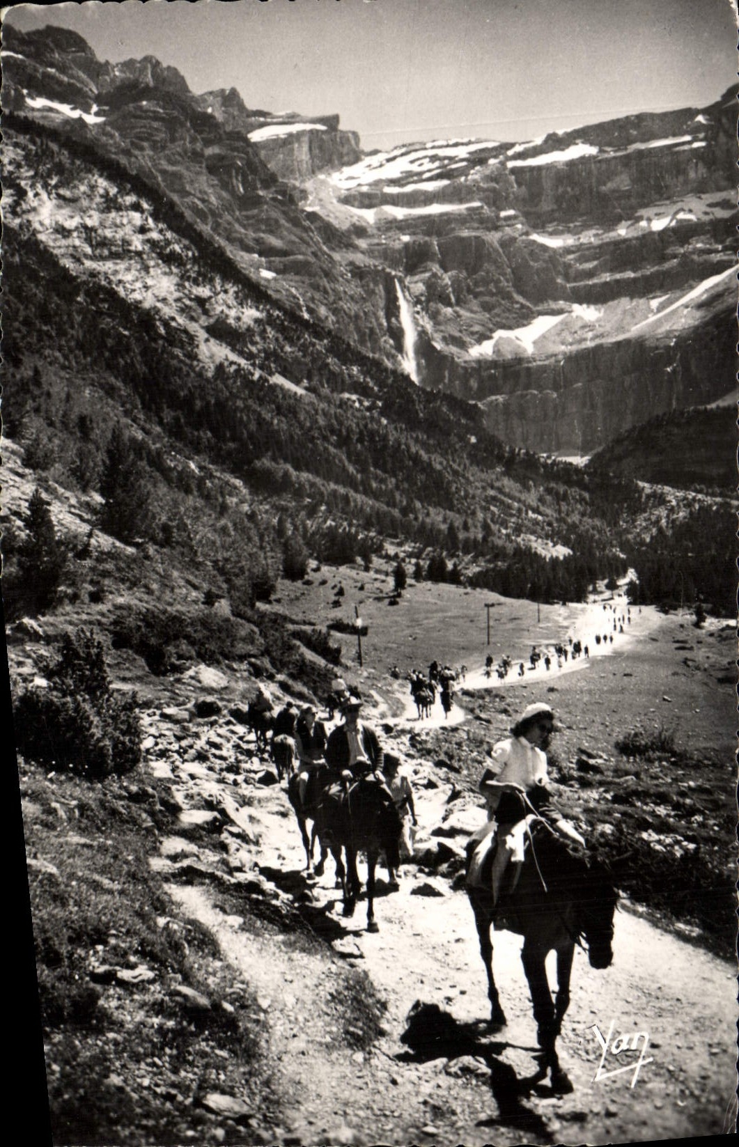 POSTAL MODERNA vuelta de Gavarnie del circo