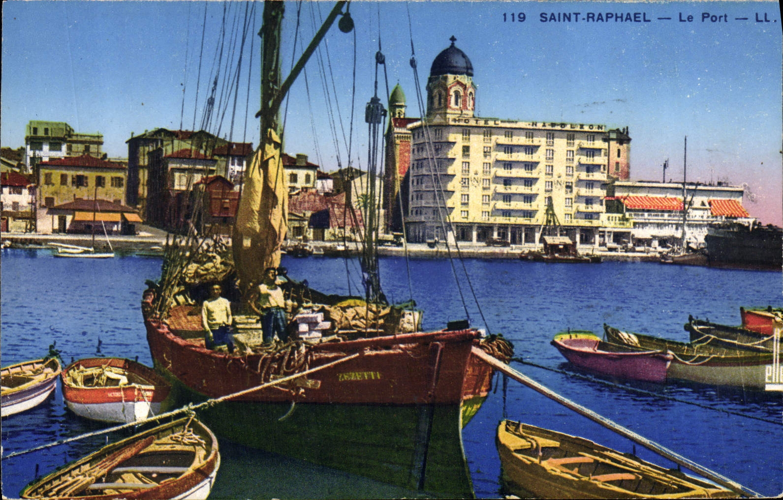 VINTAGE POSTCARD Holy Raphael the port Boat