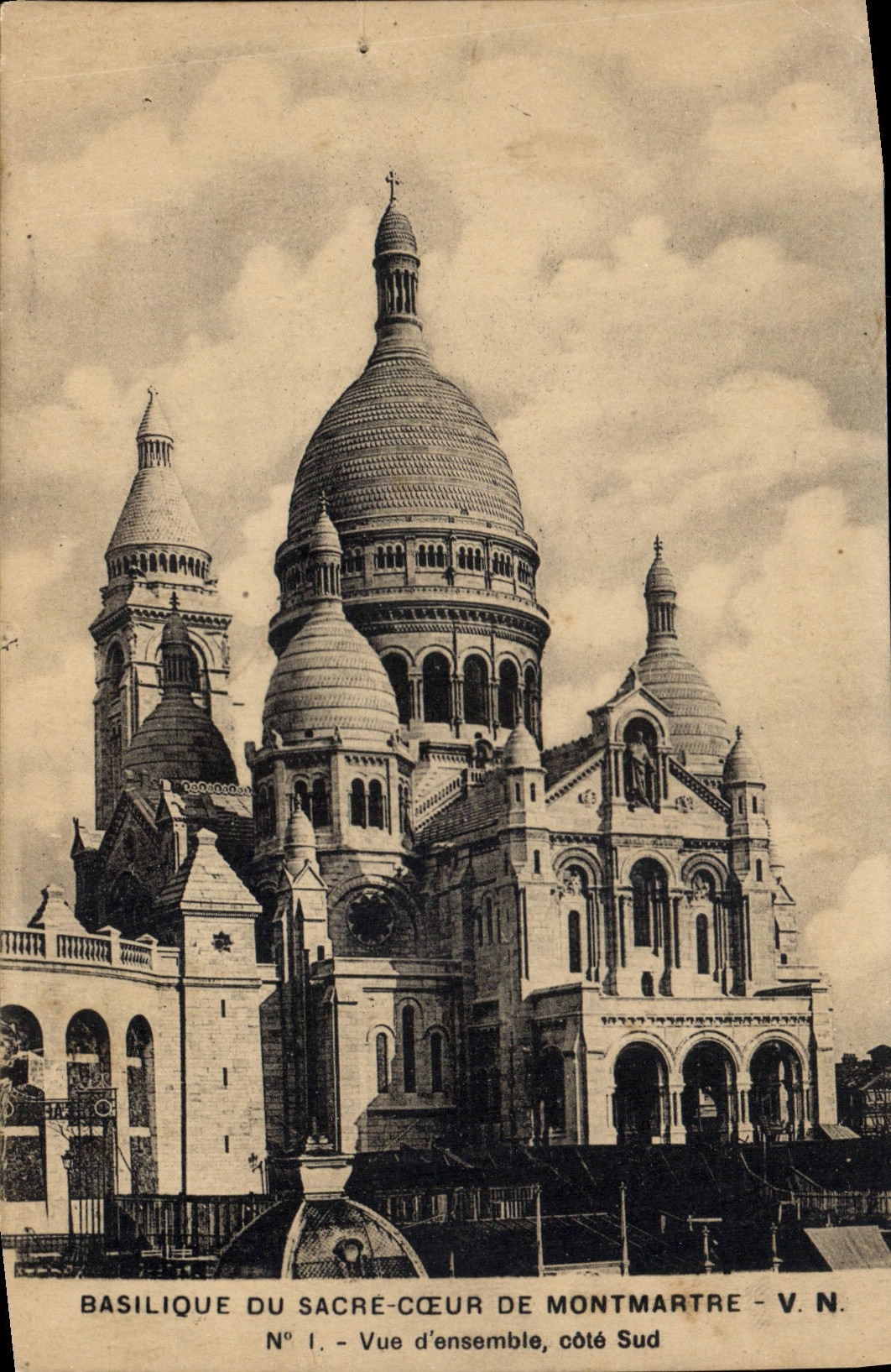 VINTAGE POSTCARD Basilica Of the Sacring Heart De Montmartre Paris