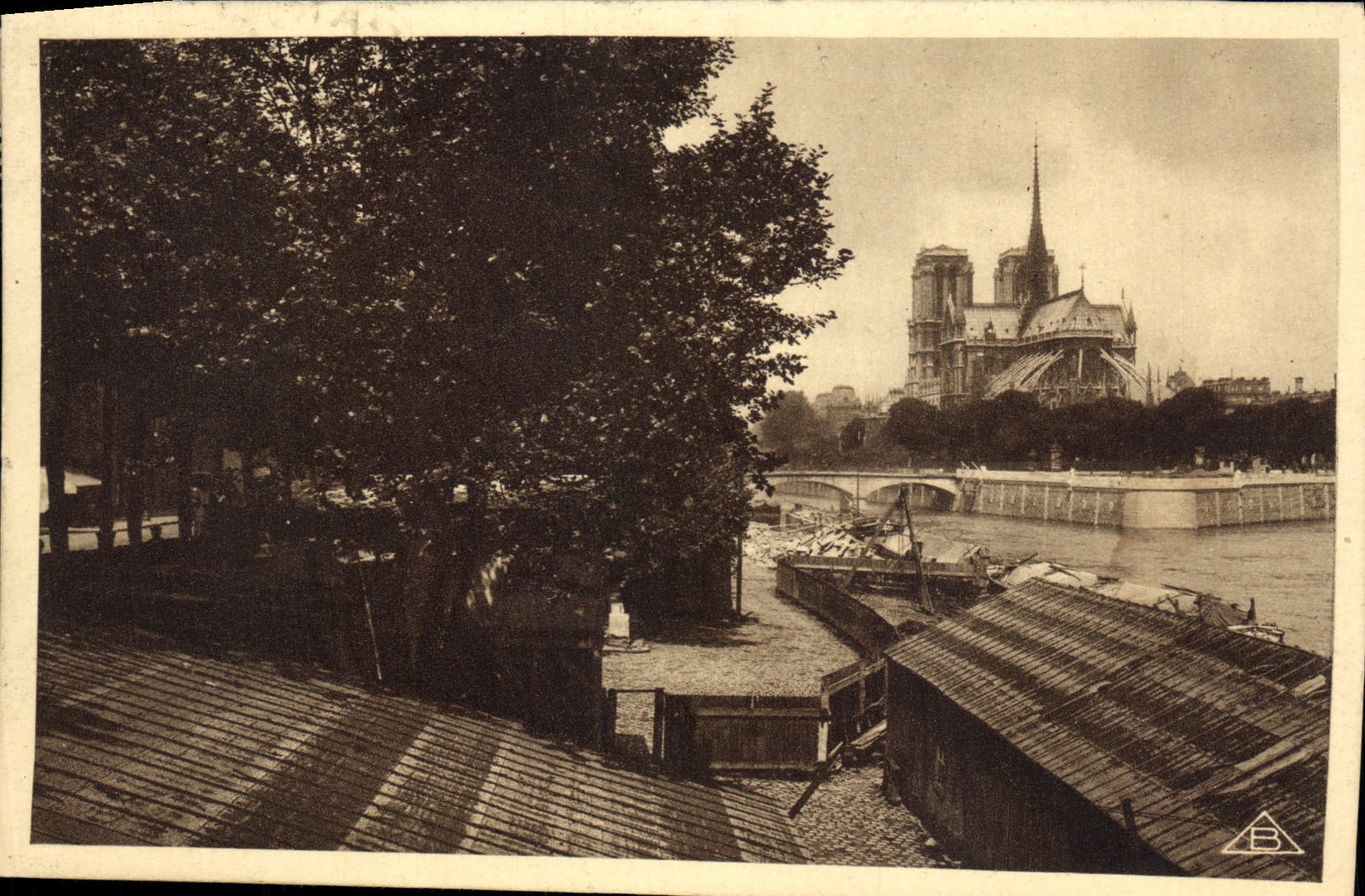 CPA Paris Pont de l'archeveche et Notre Dame