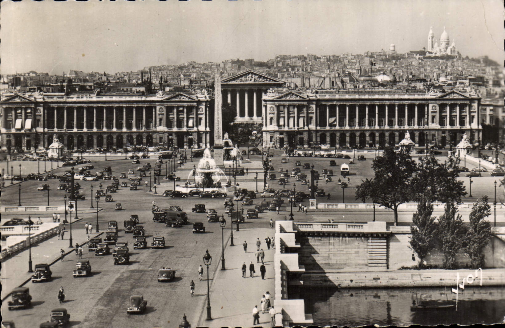 CPA Paris En Flanant Vue Generale De La Place De La Concorde