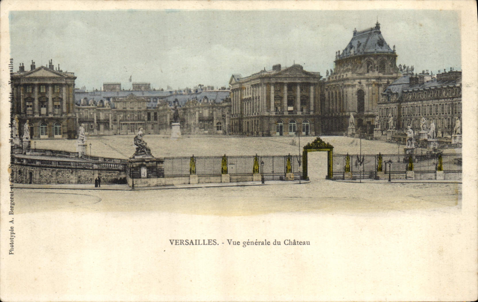 CPA Versailles Vue Generale Du Chateau