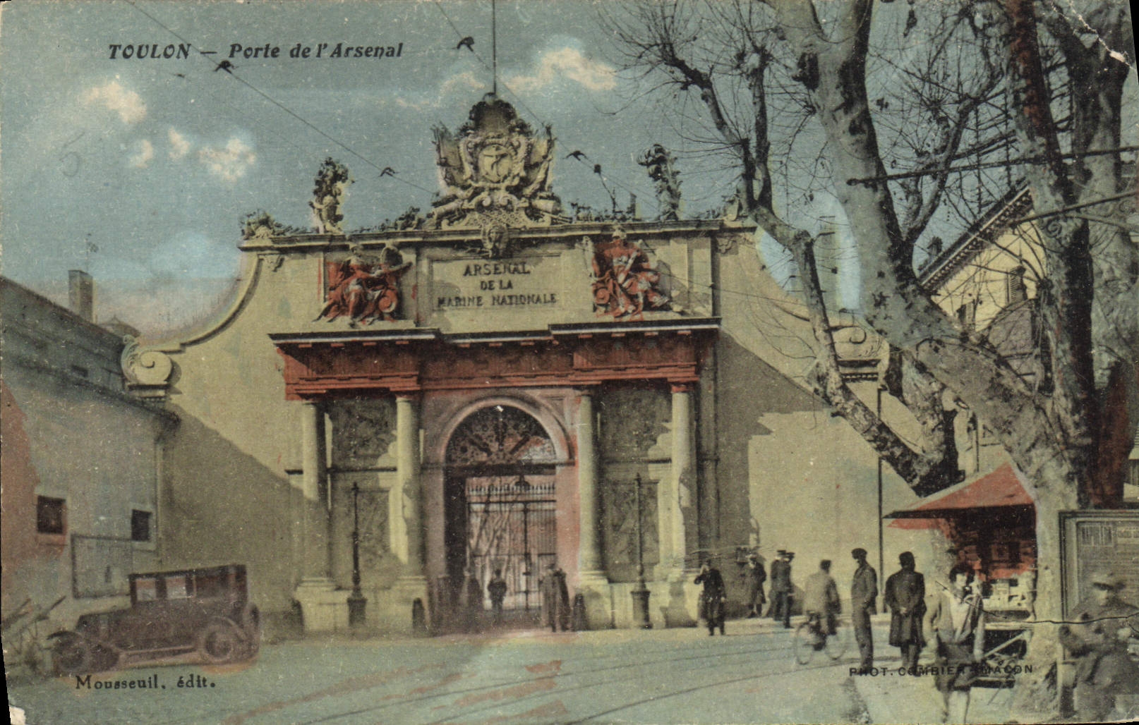 VINTAGE POSTCARD Toulon Carries De I' Arsenal