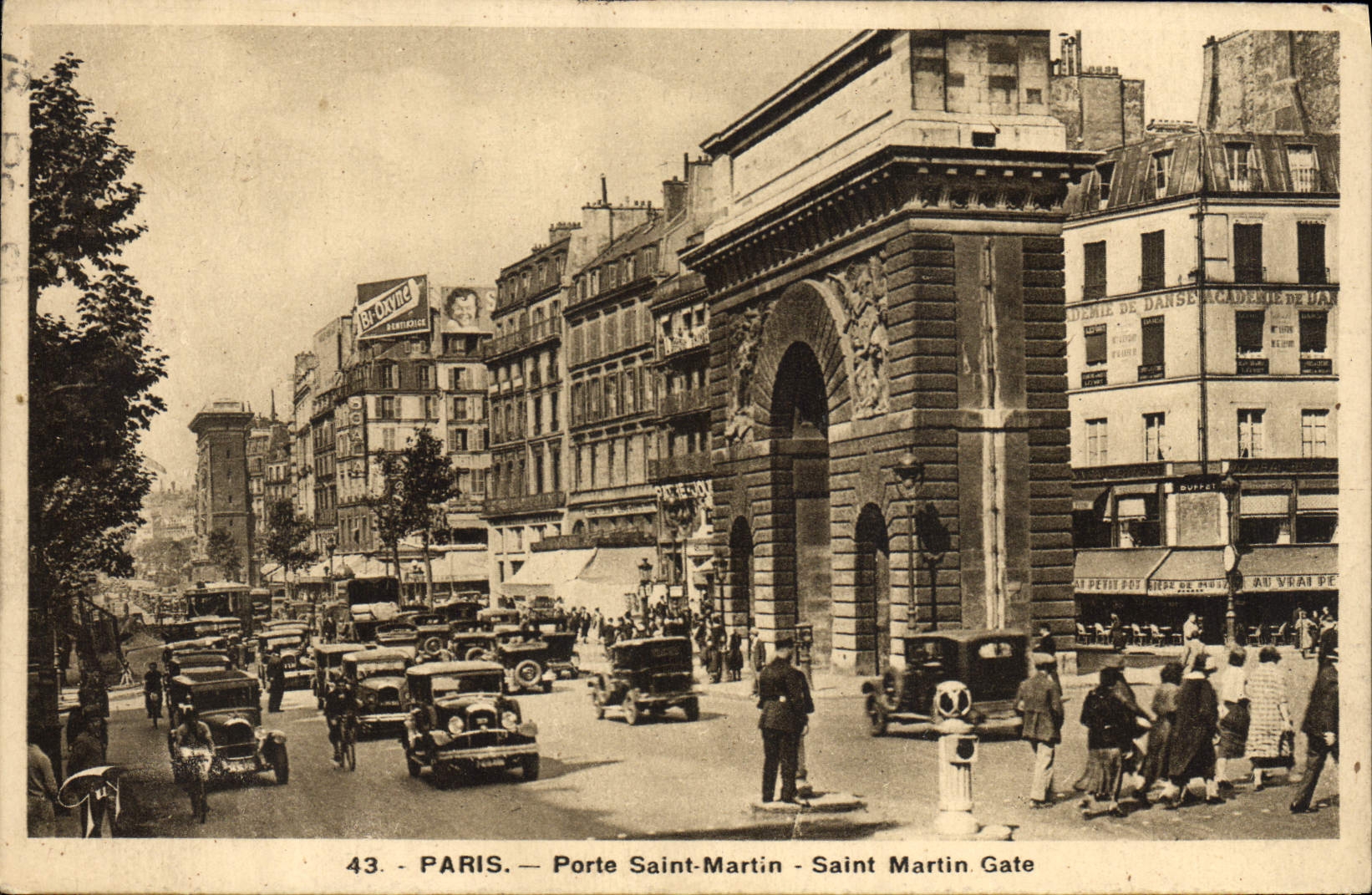 VINTAGE POSTCARD Paris Holy Pal Martin