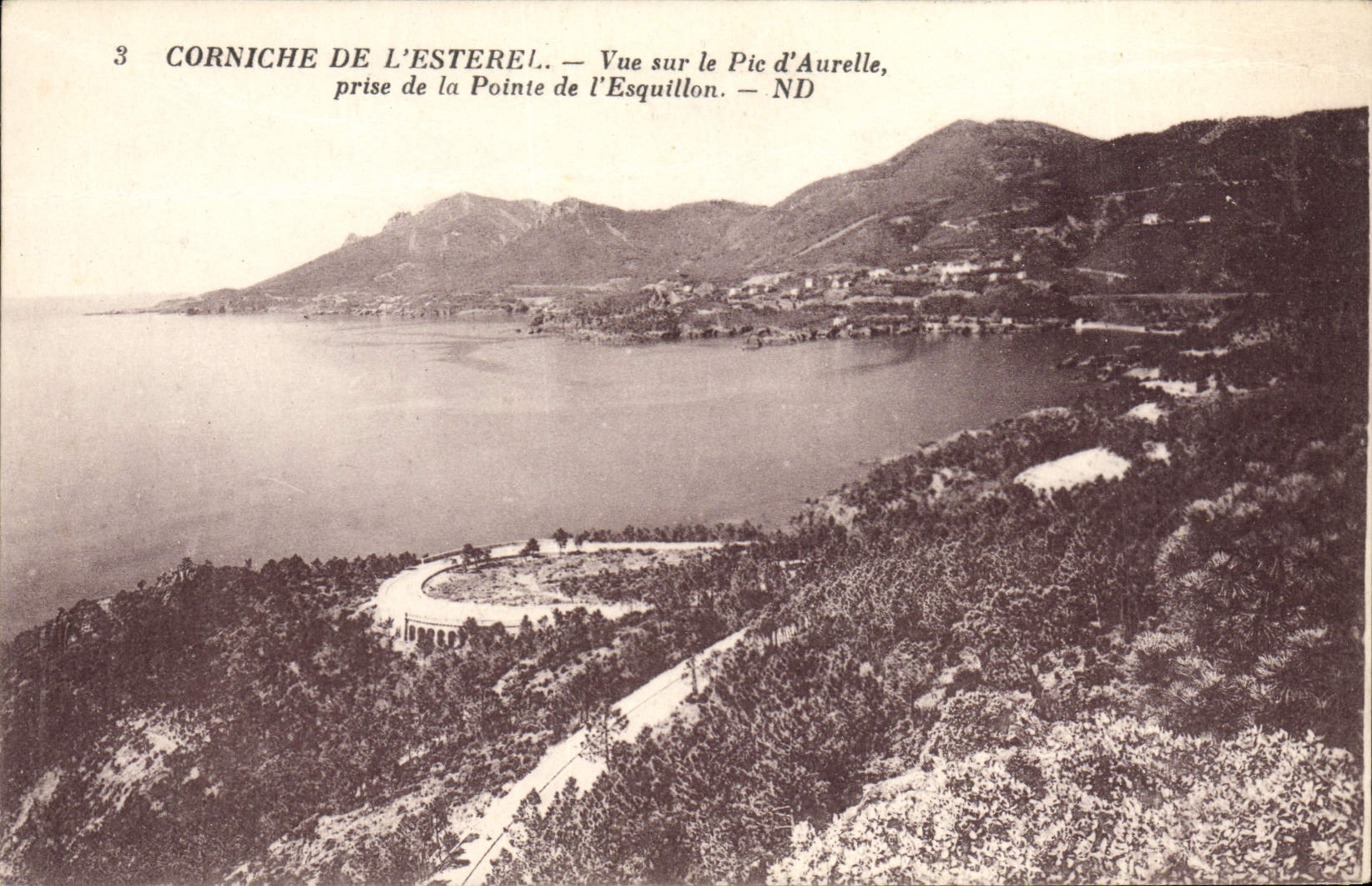 Cornisa de la POSTAL de la VENDIMIA de Esterel vista en el D máximo Aurelle tomado del punto de Esquillon