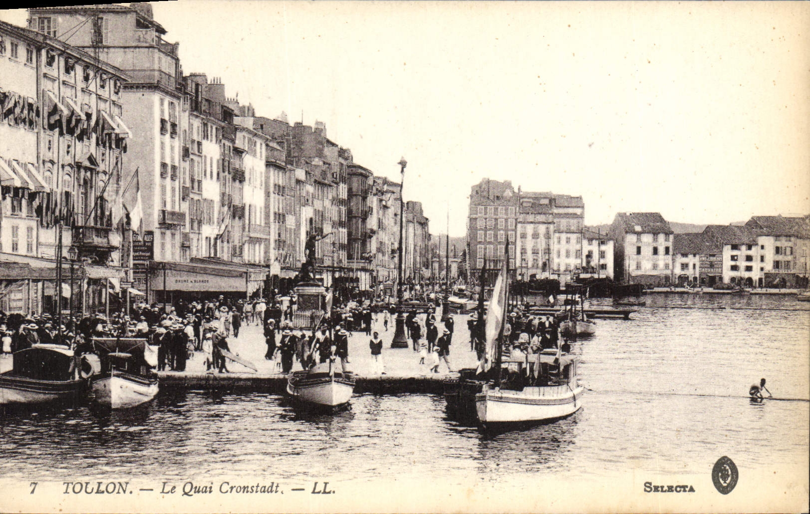 VINTAGE POSTCARD Toulon the Quay Cronstadt Boats