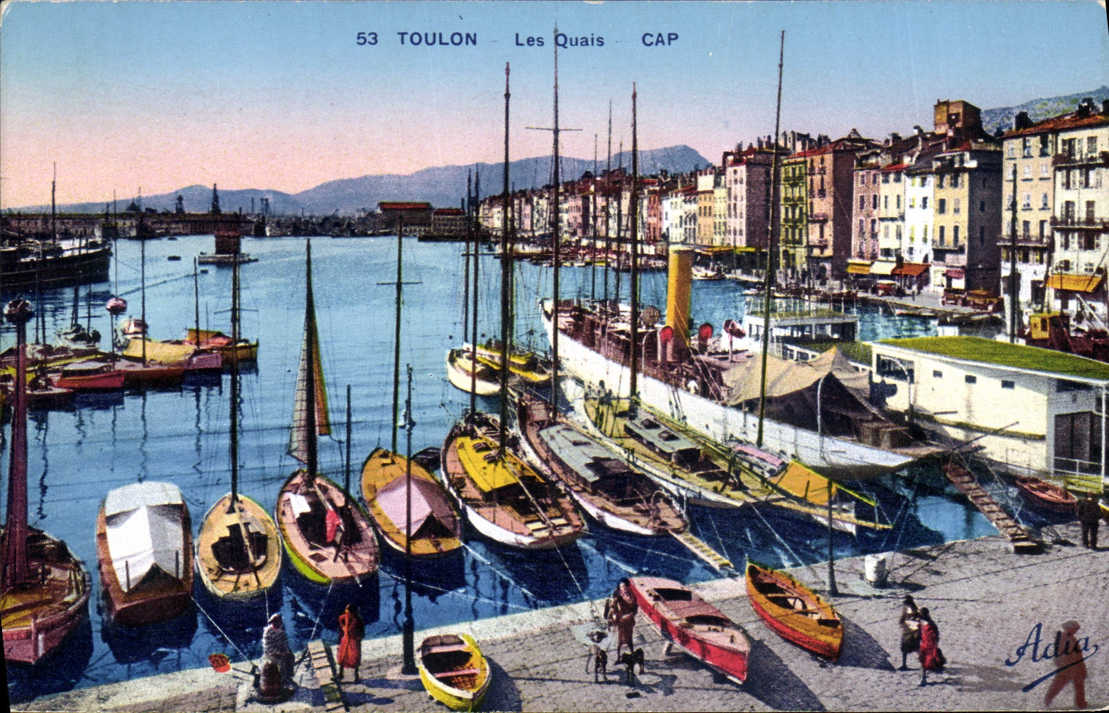 CPA Toulon Les Quais Bateaux 