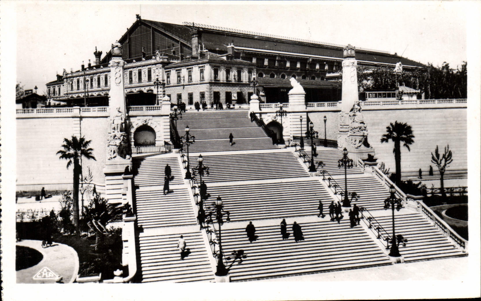 CPA Marseille Escalier Monument De La Gare St Charles