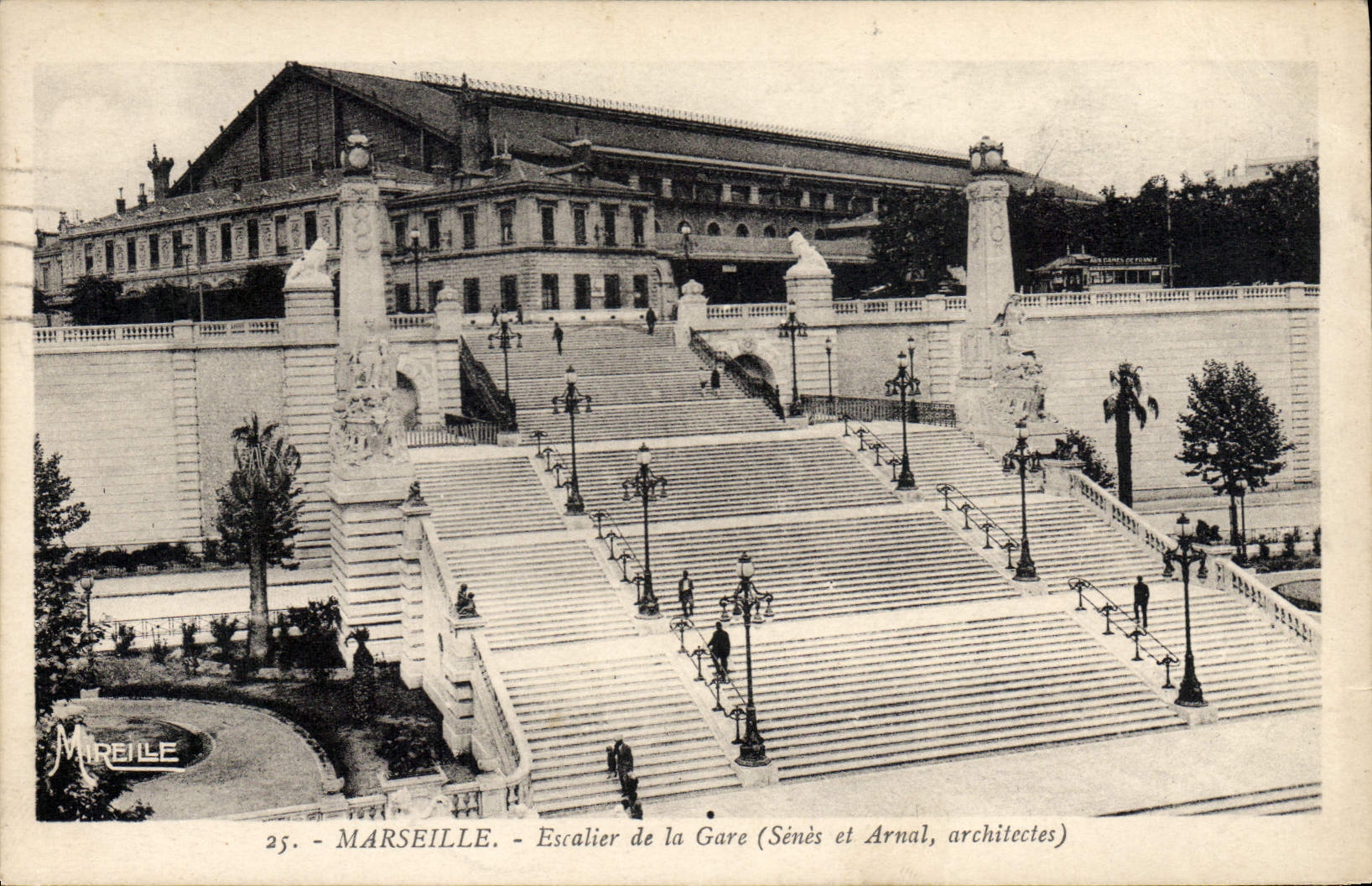 CPA Marseille Escalier Monument De La Gare St Charles