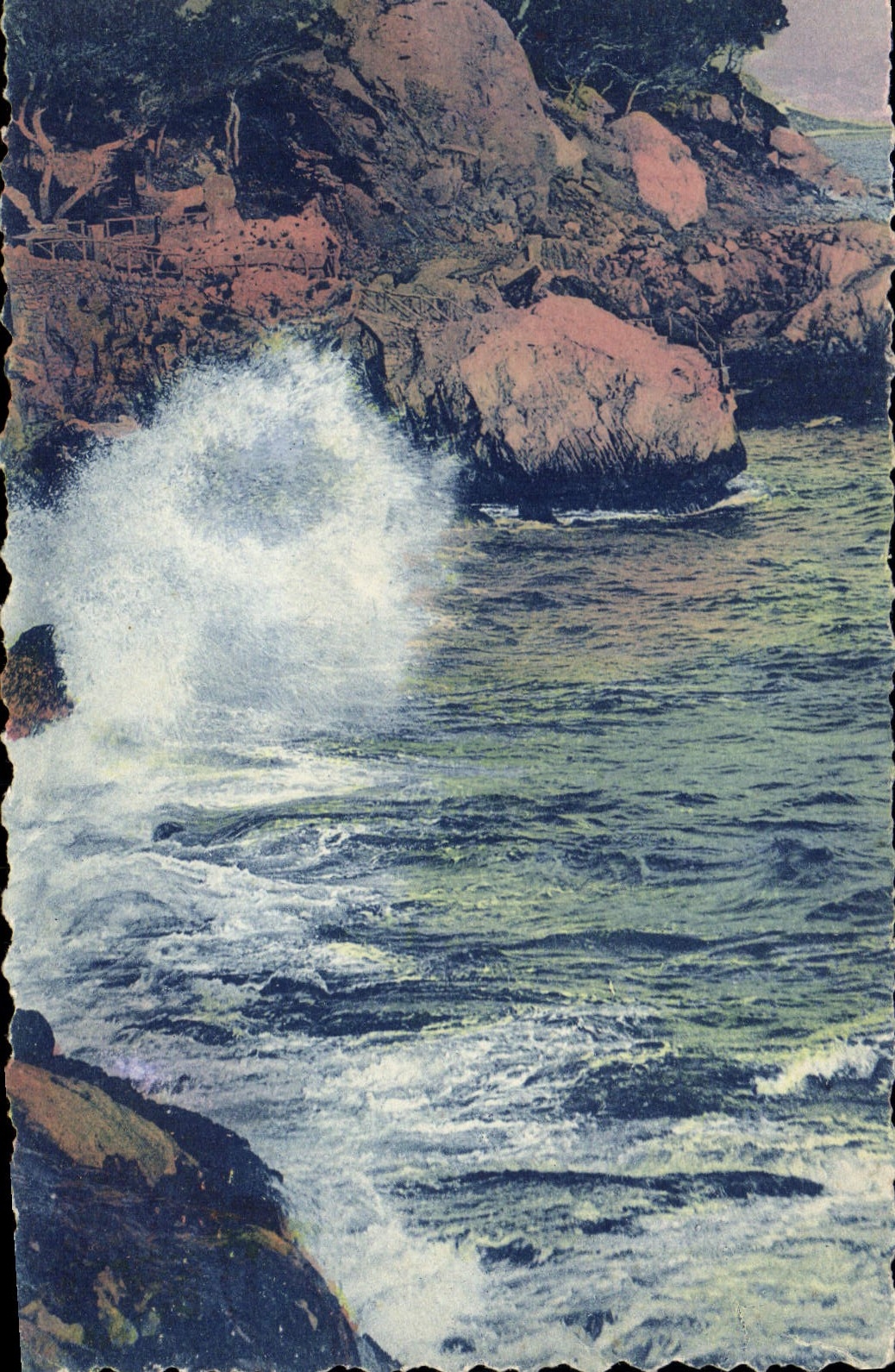 VINTAGE POSTCARD In Trayas Heavy swell On the Rocks