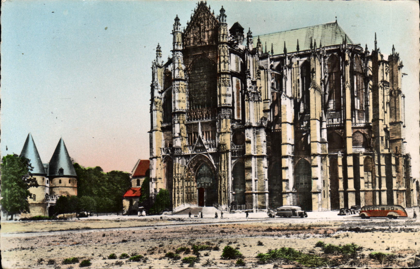 CPM Beauvais La Cathedrale