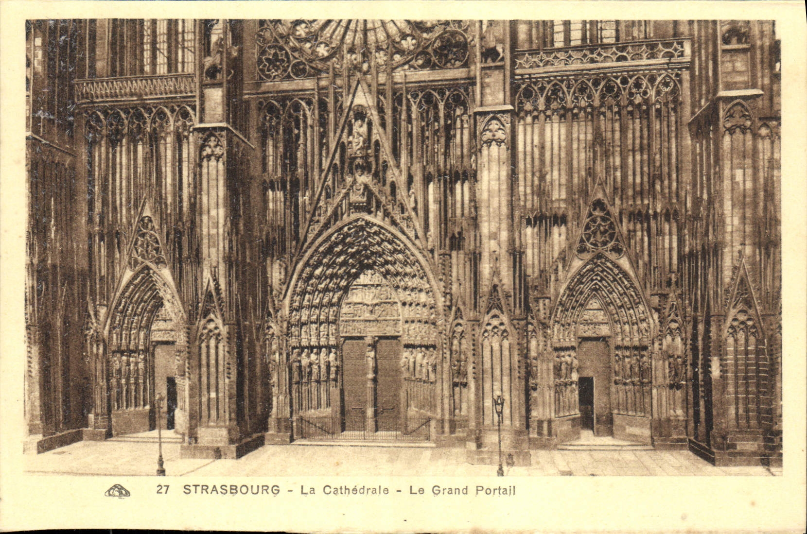 POSTAL Estrasburgo de la VENDIMIA la catedral la puerta grande