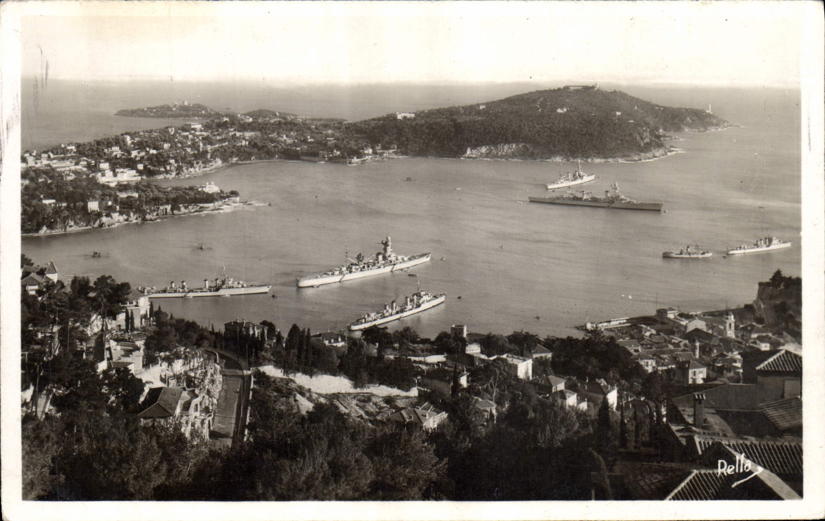 CPA Villefranche Sur Mer L'escadre en rade de Villefranche et le Cap Ferrat