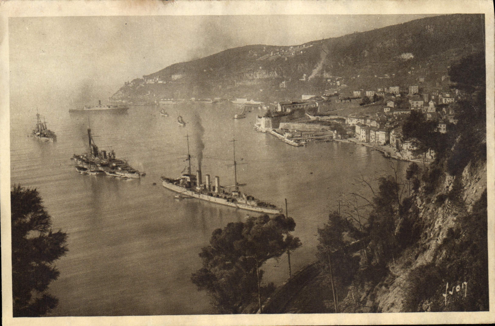 CPA Villefranche La Rade Bateaux