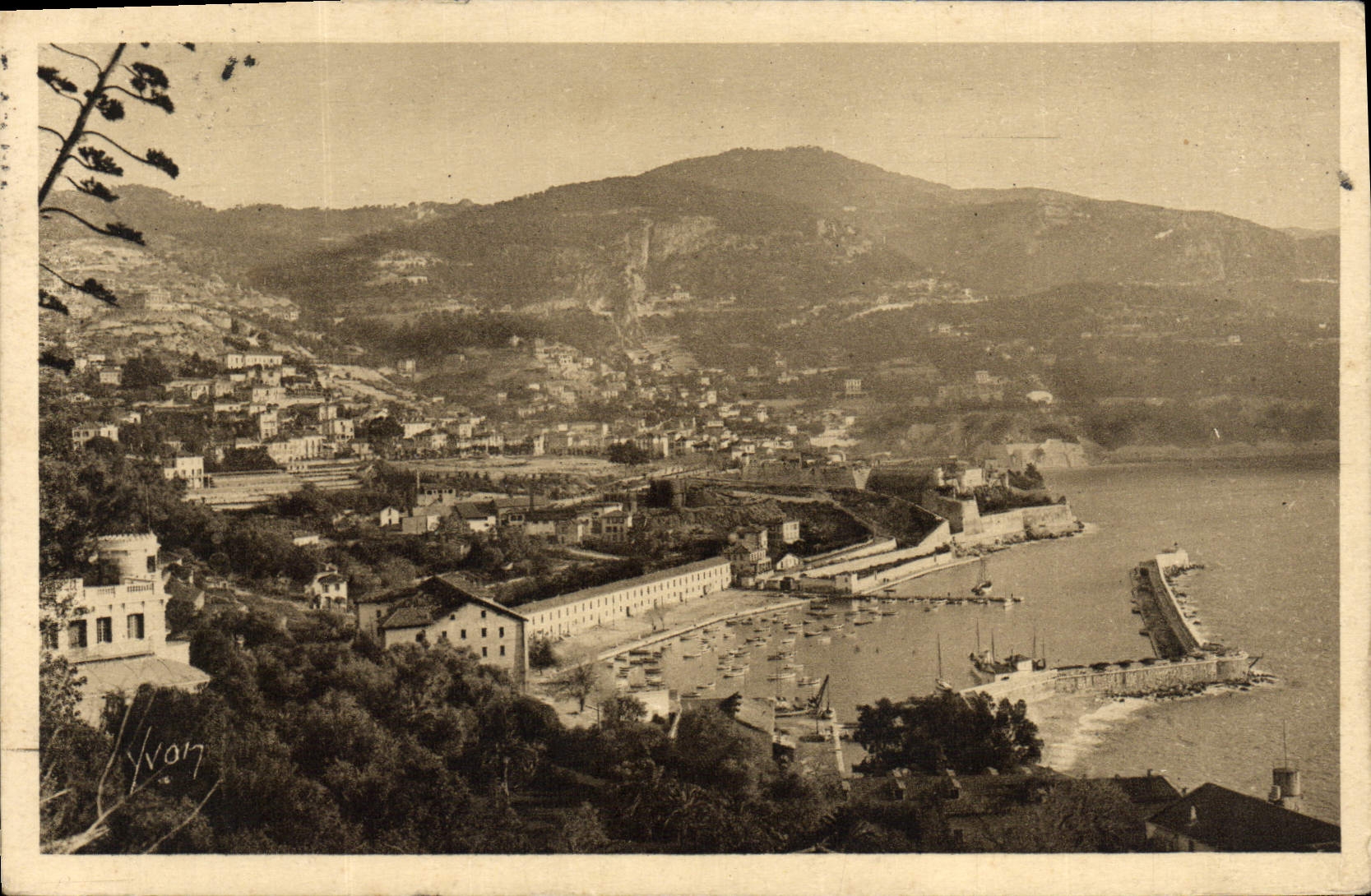 VINTAGE POSTCARD Villefranche