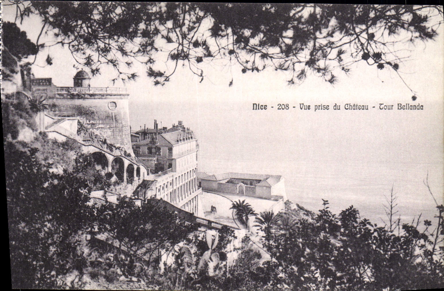 CPA Nice Vue prise du Chateau Tour Bellanda