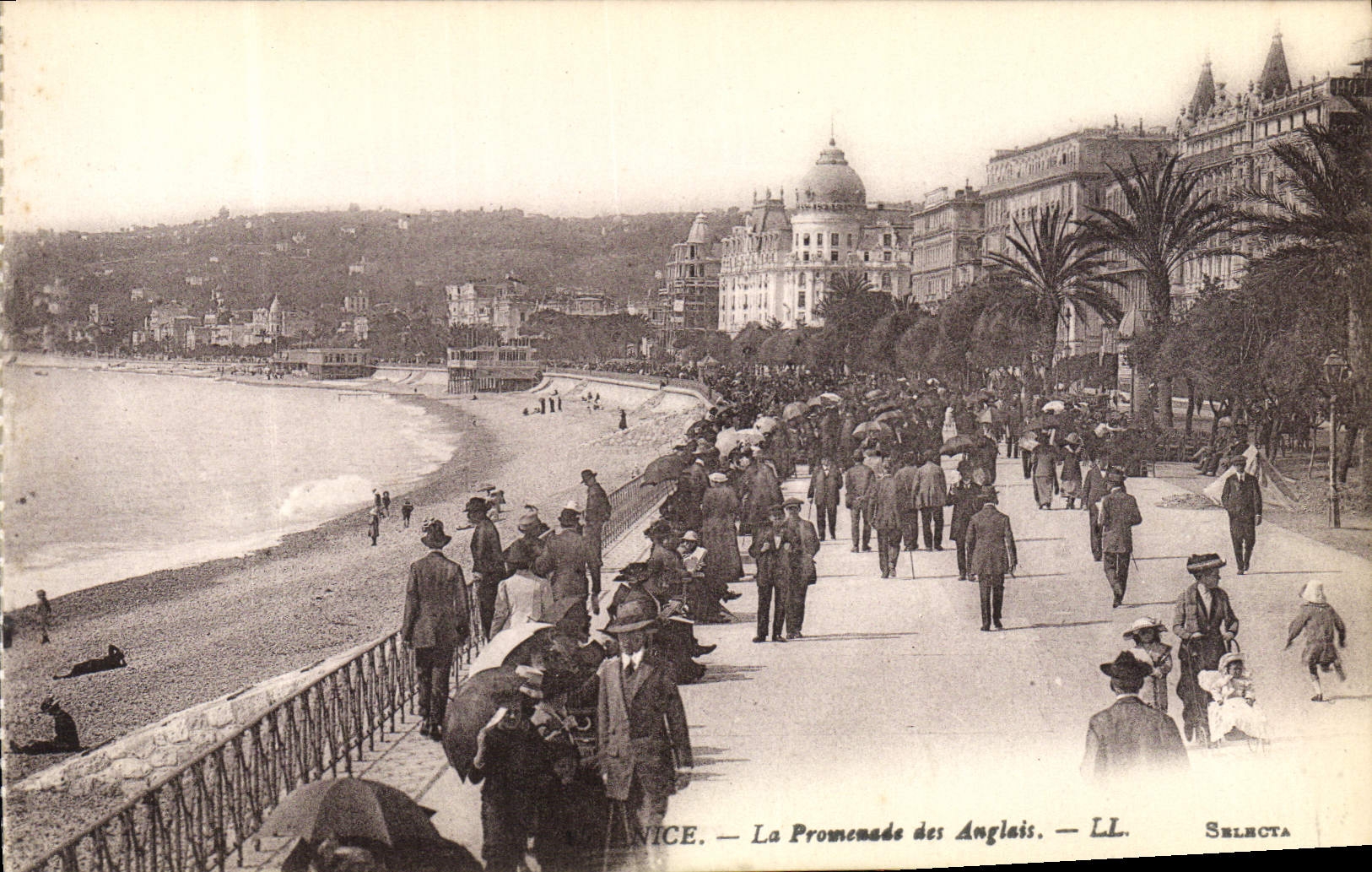 CPA Nice La Promenade des Anglais