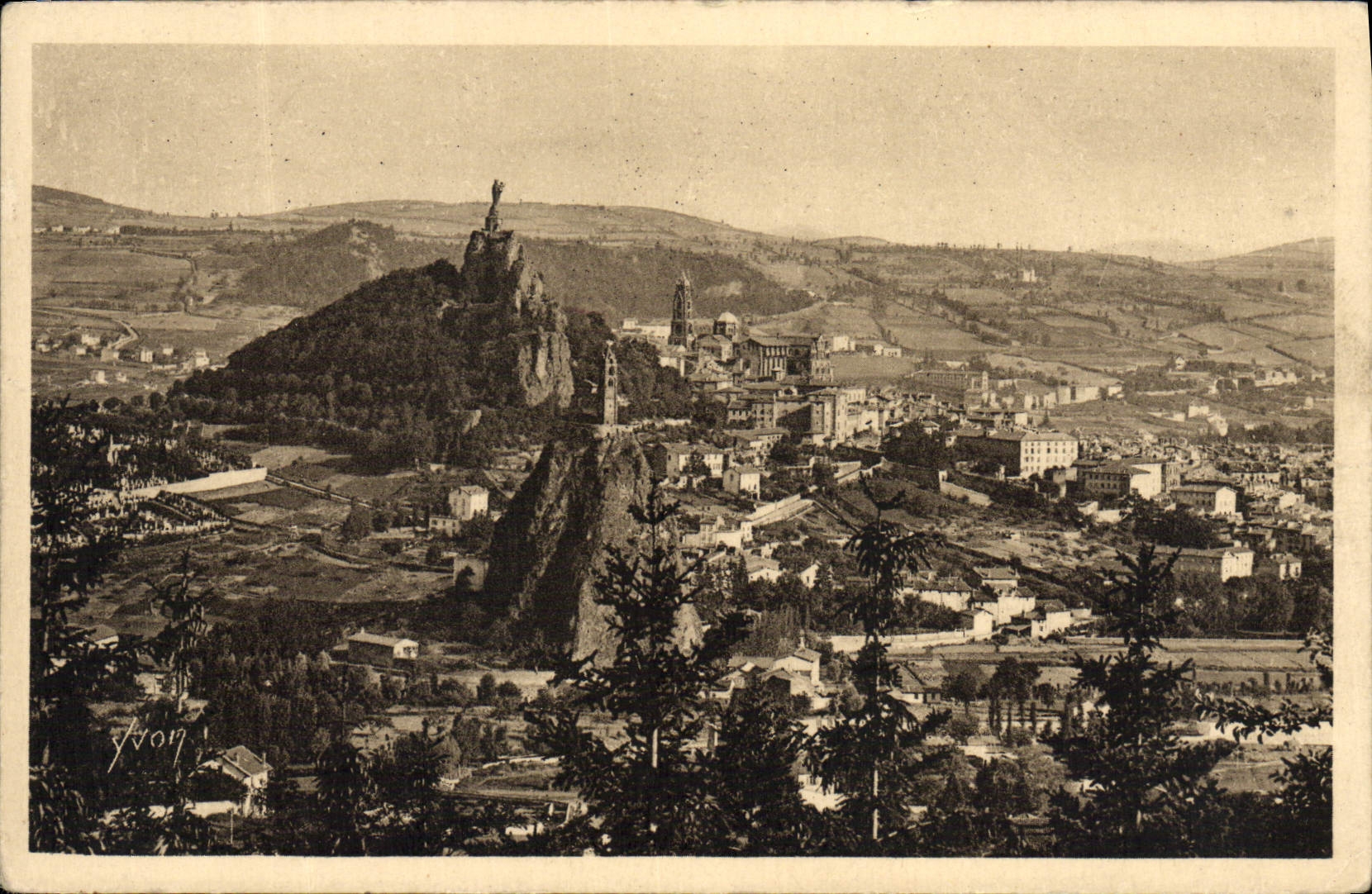 CPA Le Puy Vue Generale