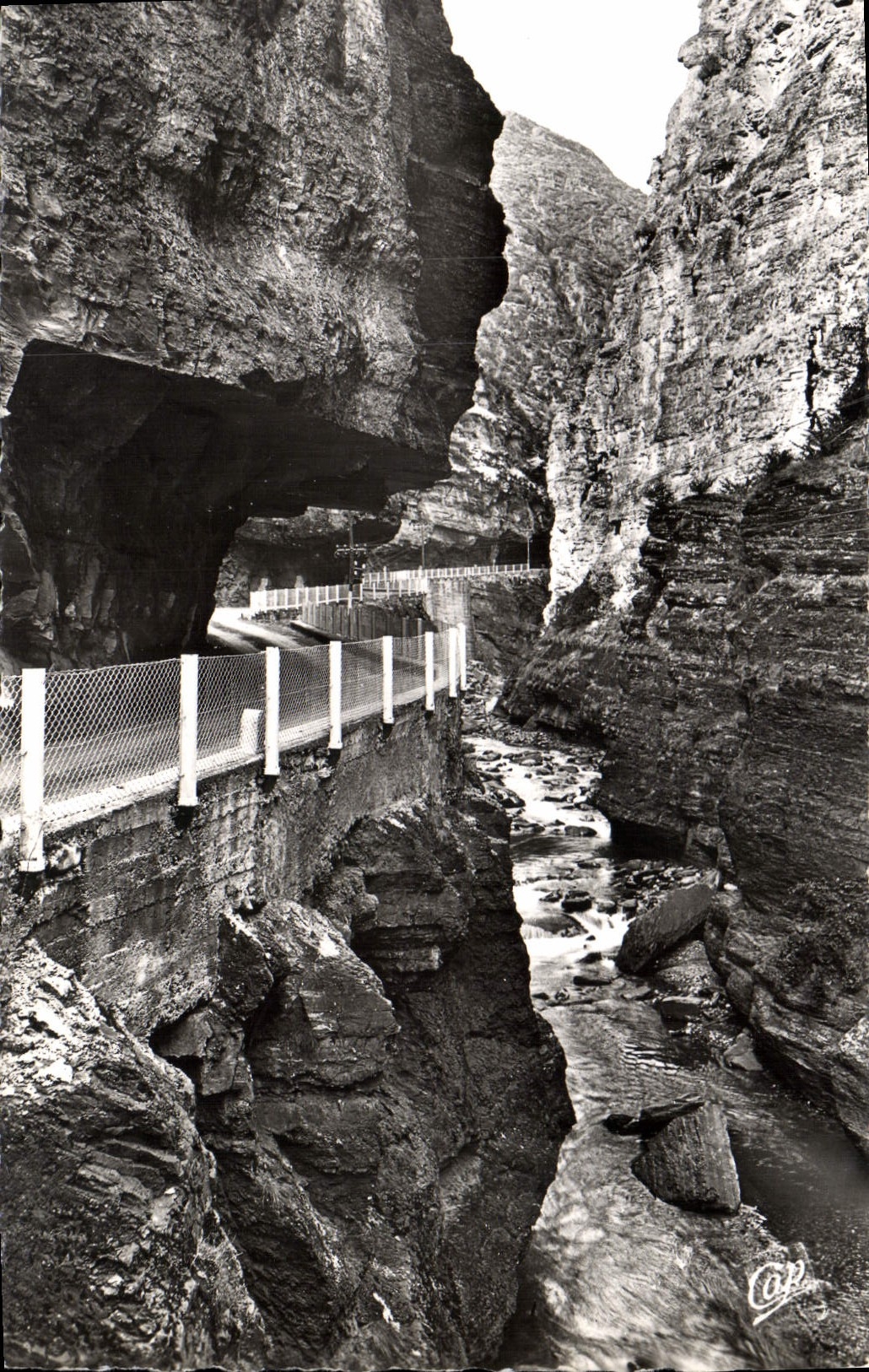 CPM Les Gorges Du Cians Les gorges a la petite crue
